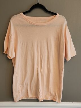 NWOT American Eagle Light Peach Short Sleeve Tee